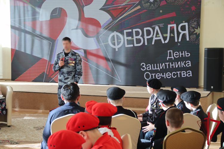 Сотрудники Росгвардии приняли участие в патриотическом мероприятии «Песня поколений» 