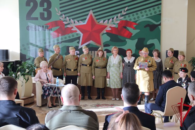 Сотрудники Росгвардии приняли участие в патриотическом мероприятии «Песня поколений» 