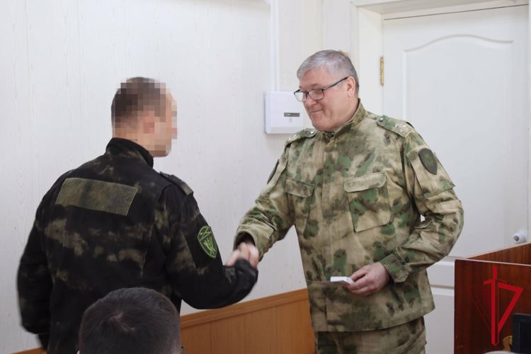 В Управлении Росгвардии по Магаданской области состоялось награждение отличившихся сотрудников и военнослужащих