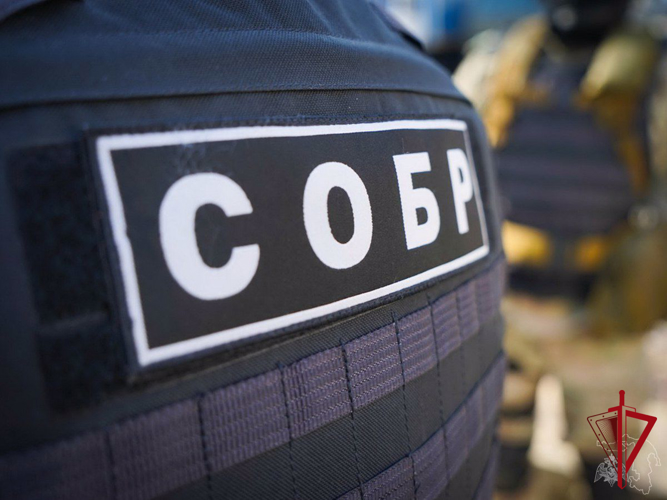 В Магадане росгвардейцы задержали двоих мужчин, подозреваемых в покушении на незаконный сбыт наркотиков в крупном размере