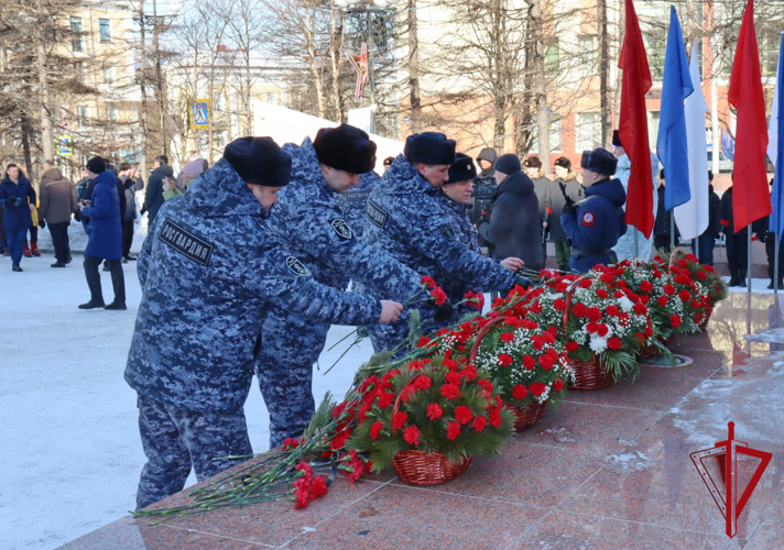 Магаданские росгвардейцы приняли участие в мероприятиях, посвященных празднованию Дня защитника Отечества