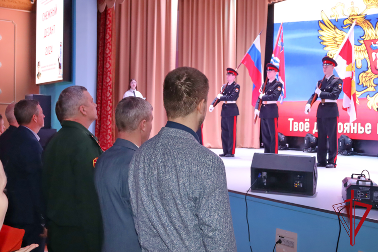 В Магадане стартовала ежегодная патриотическая смена «Снежный десант-2024»