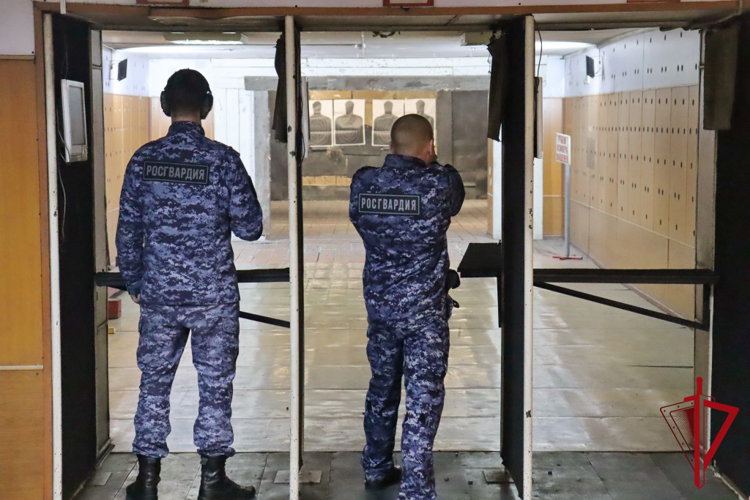 В Управлении Росгвардии по Магаданской области прошел чемпионат по стрельбе из боевого ручного стрелкового оружия