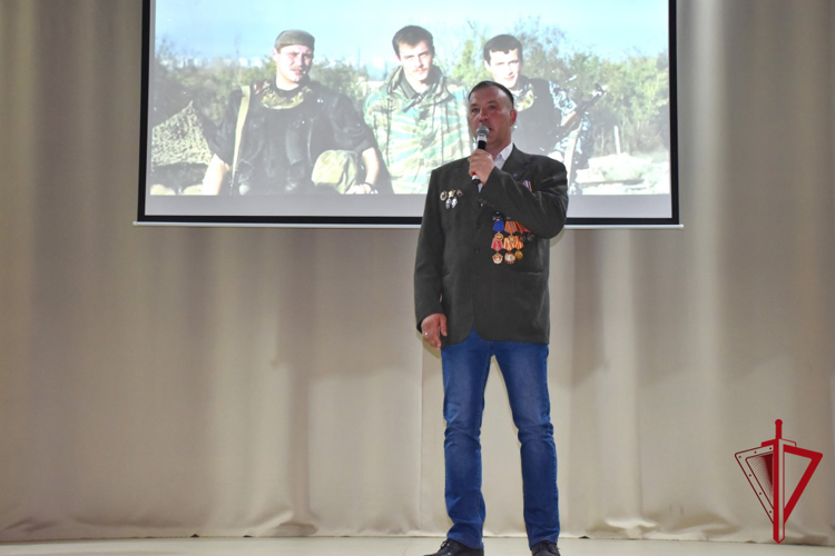 Более 20 биографий ветеранов спецподразделений ОМОН и СОБР вошли в библиографический справочник «Колымчане – кавалеры ордена Мужества»