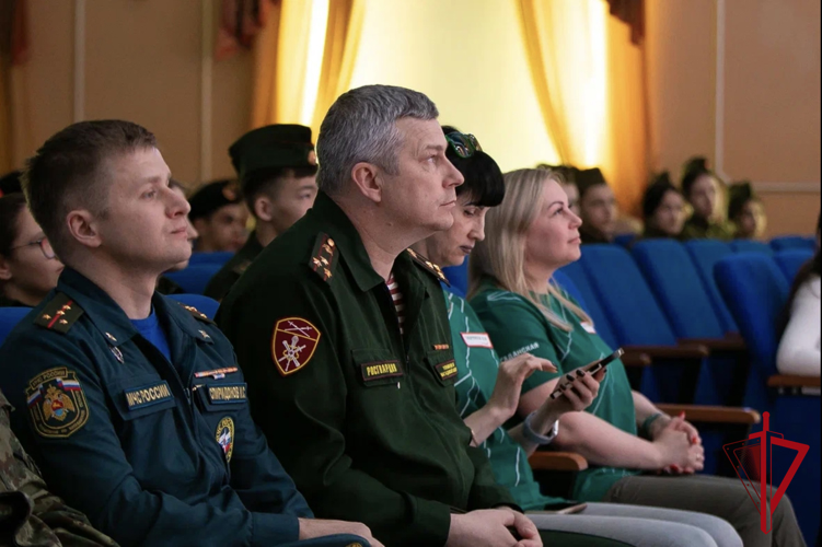 Юные росгвардейцы стали победителями регионального этапа игры «Зарница 2.0» в Магадане