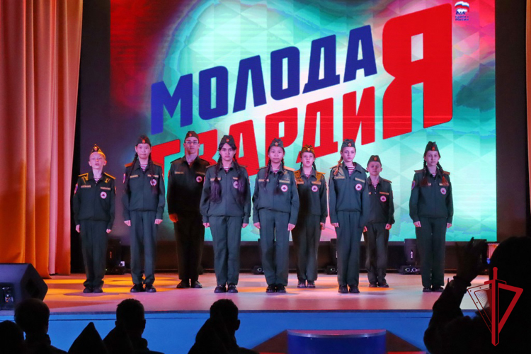 Учащиеся профильного класса Росгвардии стали победителями военно - патриотического конкурса «Память поколений»
