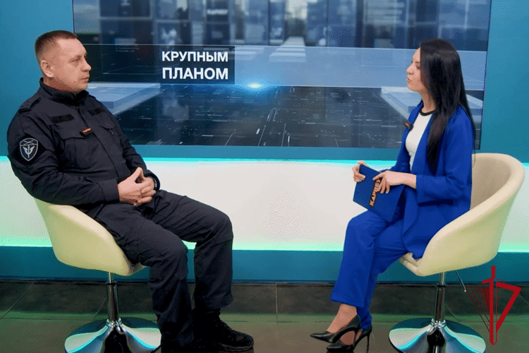 Командир магаданского ОМОНа  стал гостем в студии «ТВ-Карибу»  