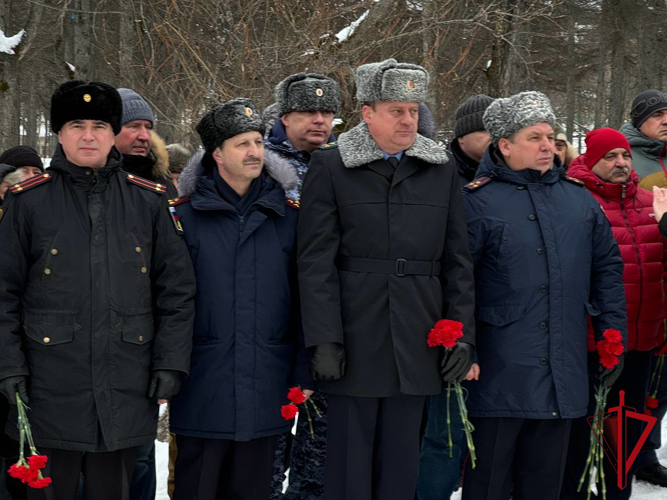 В Магадане росгвардейцы почтили память россиян, исполнявших служебный долг за пределами Отечества