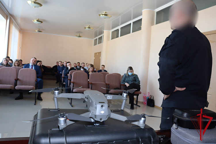 Колымские росгвардейцы поделились с коллегами из МВД опытом применения БПЛА в служебной деятельности