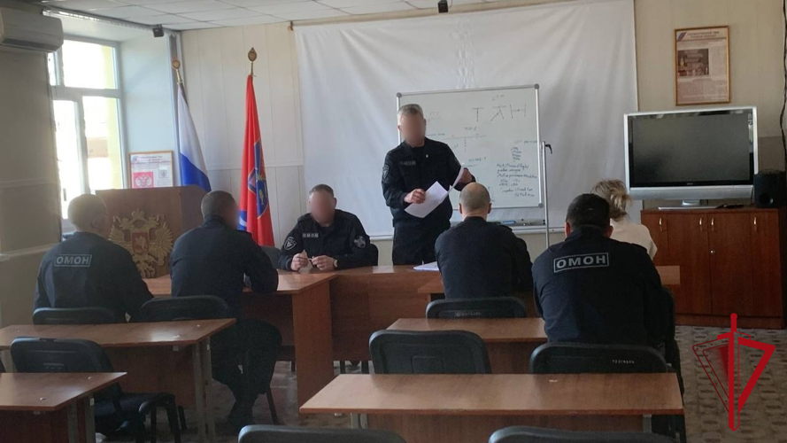 Росгвардейцы Колымы написали «Диктант Победы» 