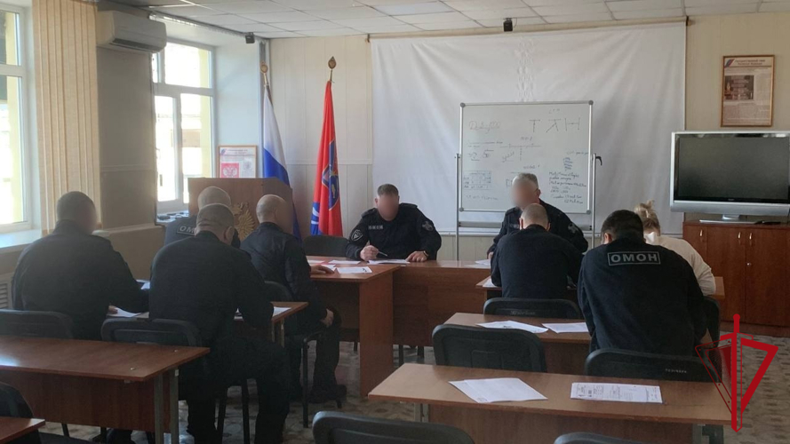 Росгвардейцы Колымы написали «Диктант Победы» 