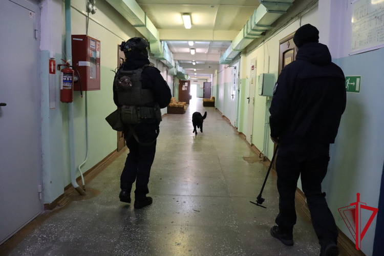Росгвардейцы приняли участие во всероссийских антитеррористических учениях на объектах образования Колымы
