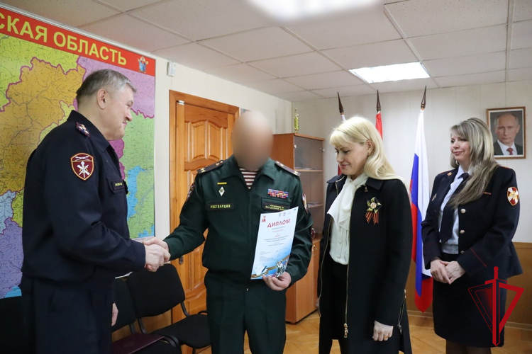 Офицер Росгвардии из Магадана занял второе место в межрегиональном литературном конкурсе