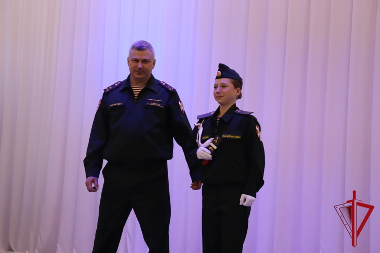 В День России на Колыме прошло чествование юных гвардейцев 