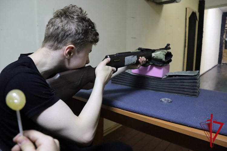 В День защиты детей ОМОН «Гвардеец» организовал праздничную программу для юных магаданцев