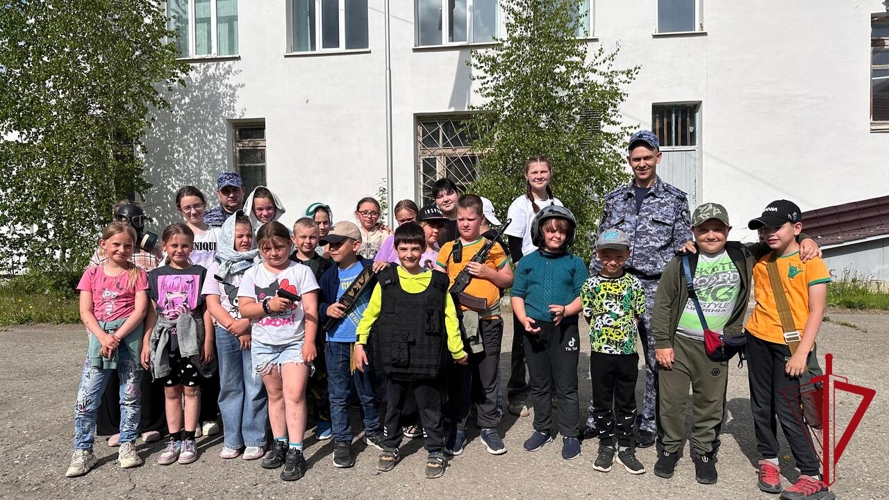 На Колыме продолжаются «Каникулы с Росгвардией» и "Безопасное лето"
