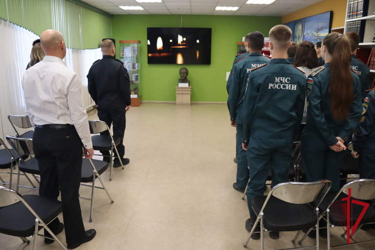 В Магадане прошла памятная акция "День белых журавлей" 