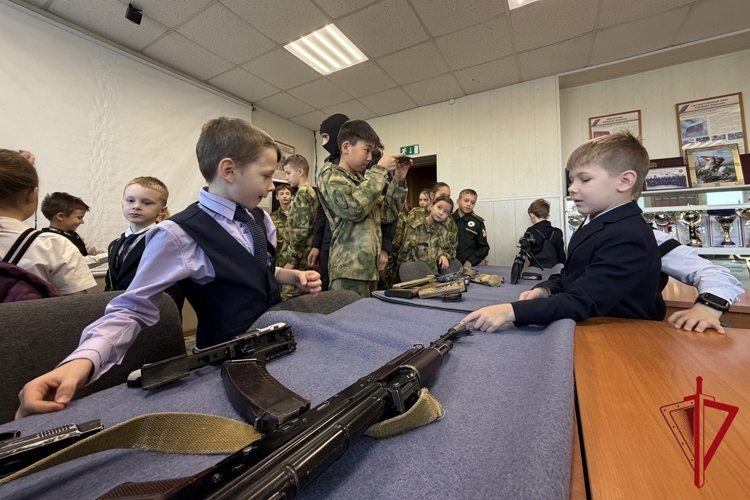 Росгвардейцы Колымы присоединились к всероссийской акции «Призывник»