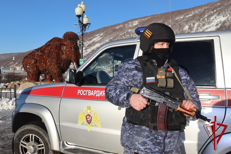 В Магадане Росгвардия задержала посетителя бара за скандал и неоплаченный счёт