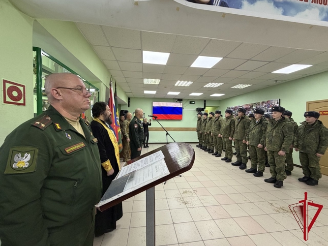 Офицер Росгвардии принял участие в проводах магаданских призывников