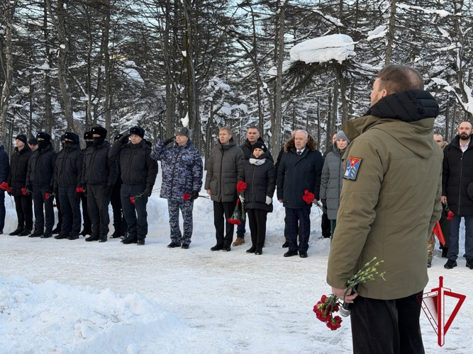 Магаданские росгвардейцы отдали дань памяти воинам, погибшим в Чечне