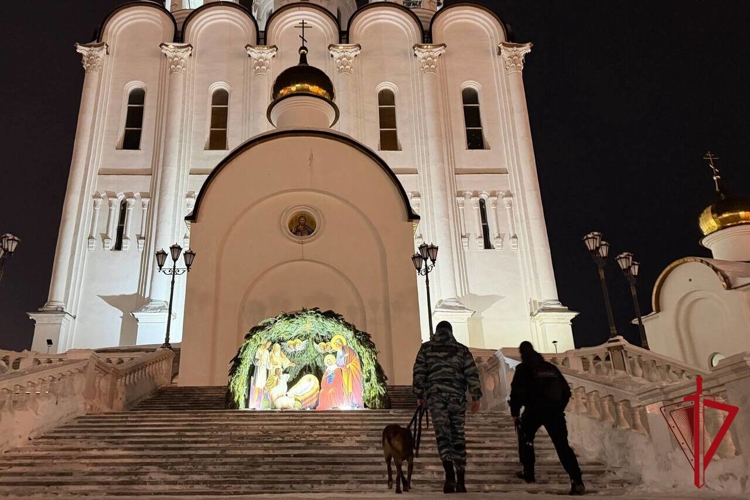 В рождественскую ночь росгвардейцы Колымы участвовали в обеспечении безопасности праздничных мероприятий