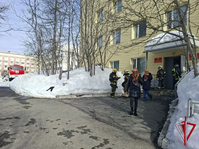  В Магадане Росгвардия и МЧС провели совместную пожарно-тактическую тренировку