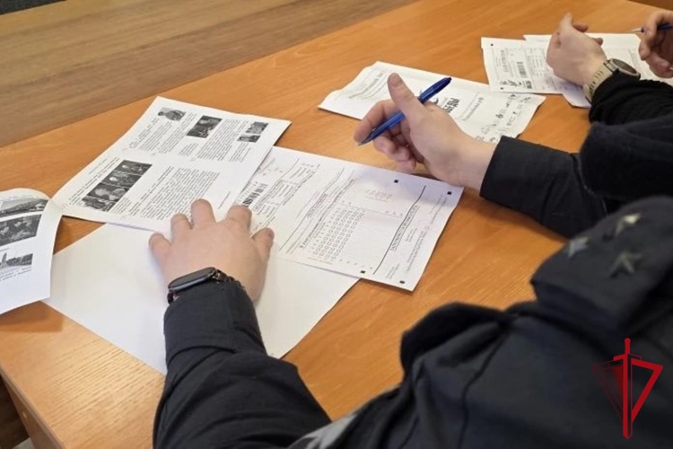 Росгвардия поддержала международную акцию «Диктант Победы» в Магадане
