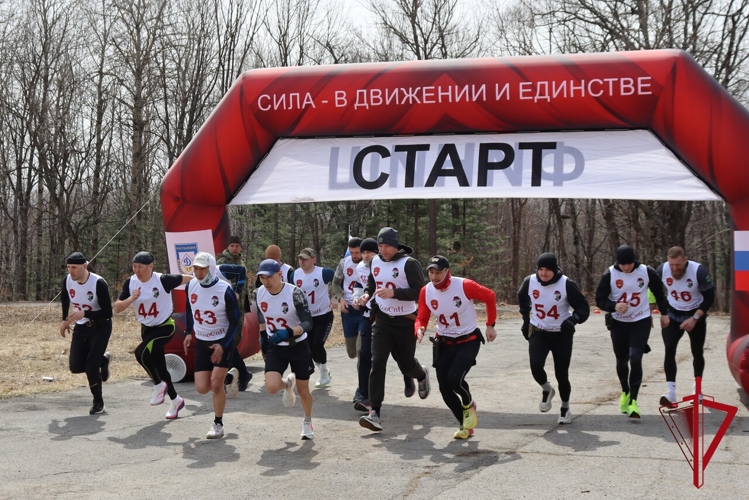 Сборная Колымы завоевала бронзу на чемпионате Восточного округа Росгвардии по служебному биатлону