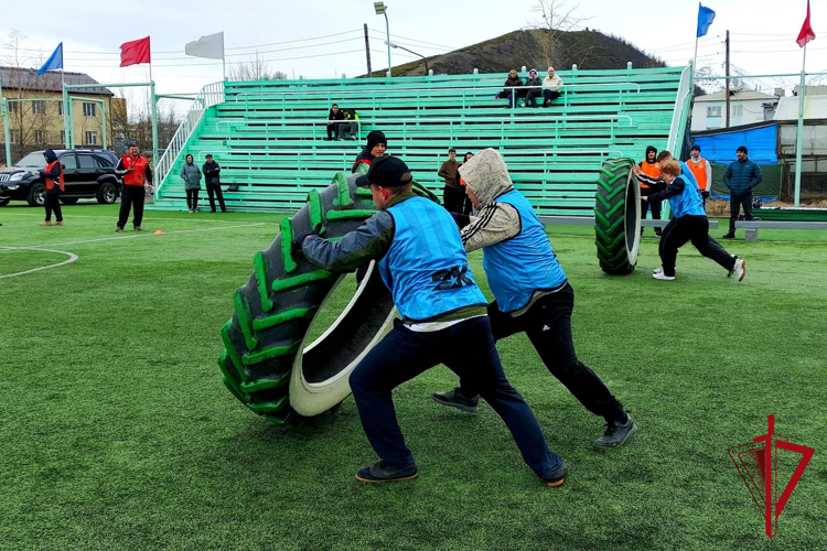 Росгвардейцы вошли в тройку призеров соревнований по силовому экстриму на Колыме