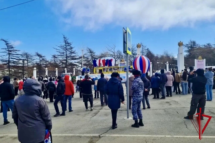 Росгвардейцы обеспечили безопасность празднования Первомая на Колыме