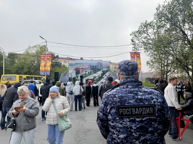 В Магадане росгвардейцы обеспечили безопасность праздничных мероприятий ко Дню города