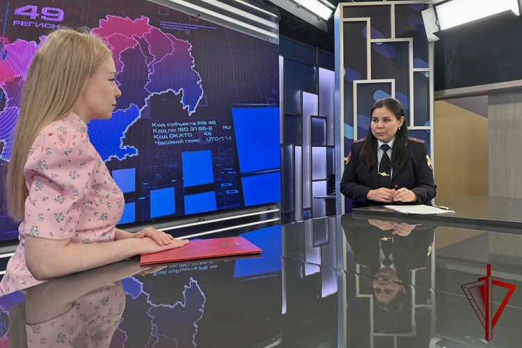 Служба с перспективой: офицер Росгвардии в эфире ТВ «Колыма-плюс» рассказала о работе вневедомственной охраны