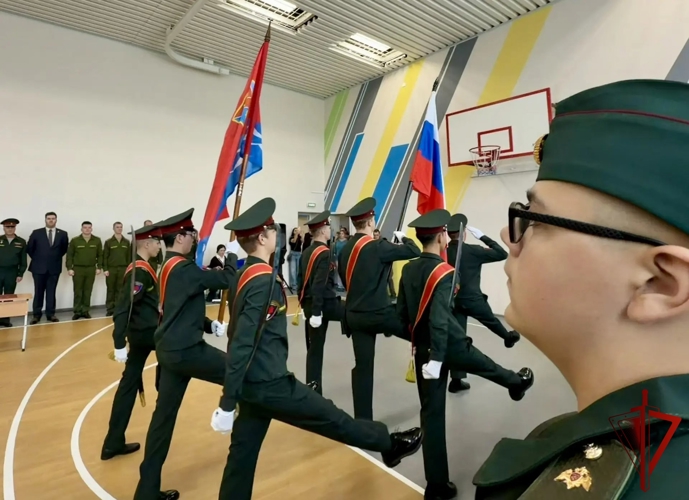 В Магадане юные росгвардейцы торжественно дали клятву кадета